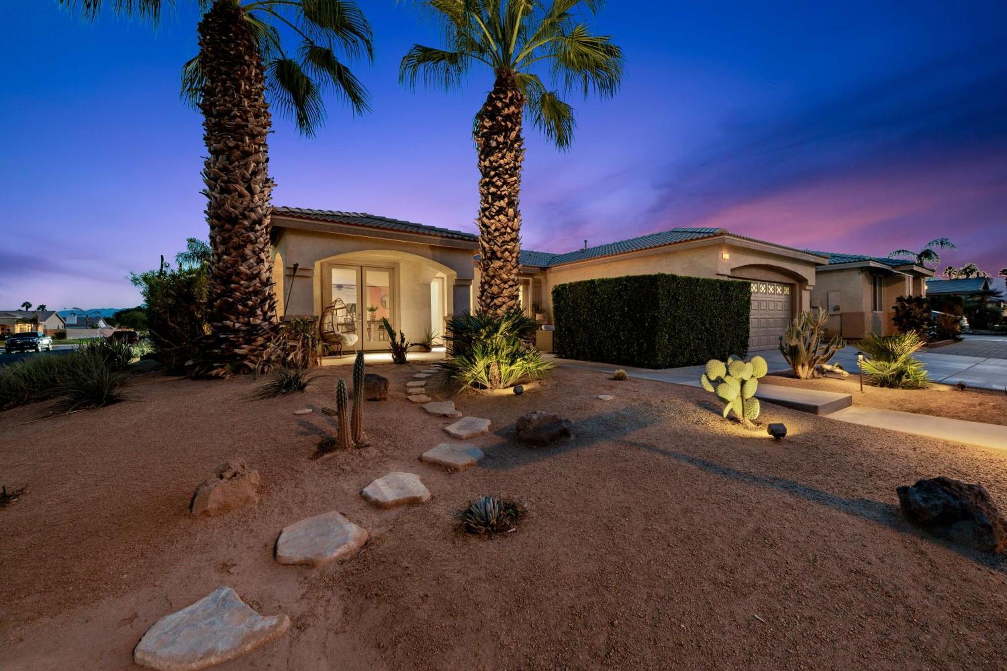 Casa Desert Muse With Heated Pool Spa Firepit Mini Golf And Games Indio Exteriér fotografie