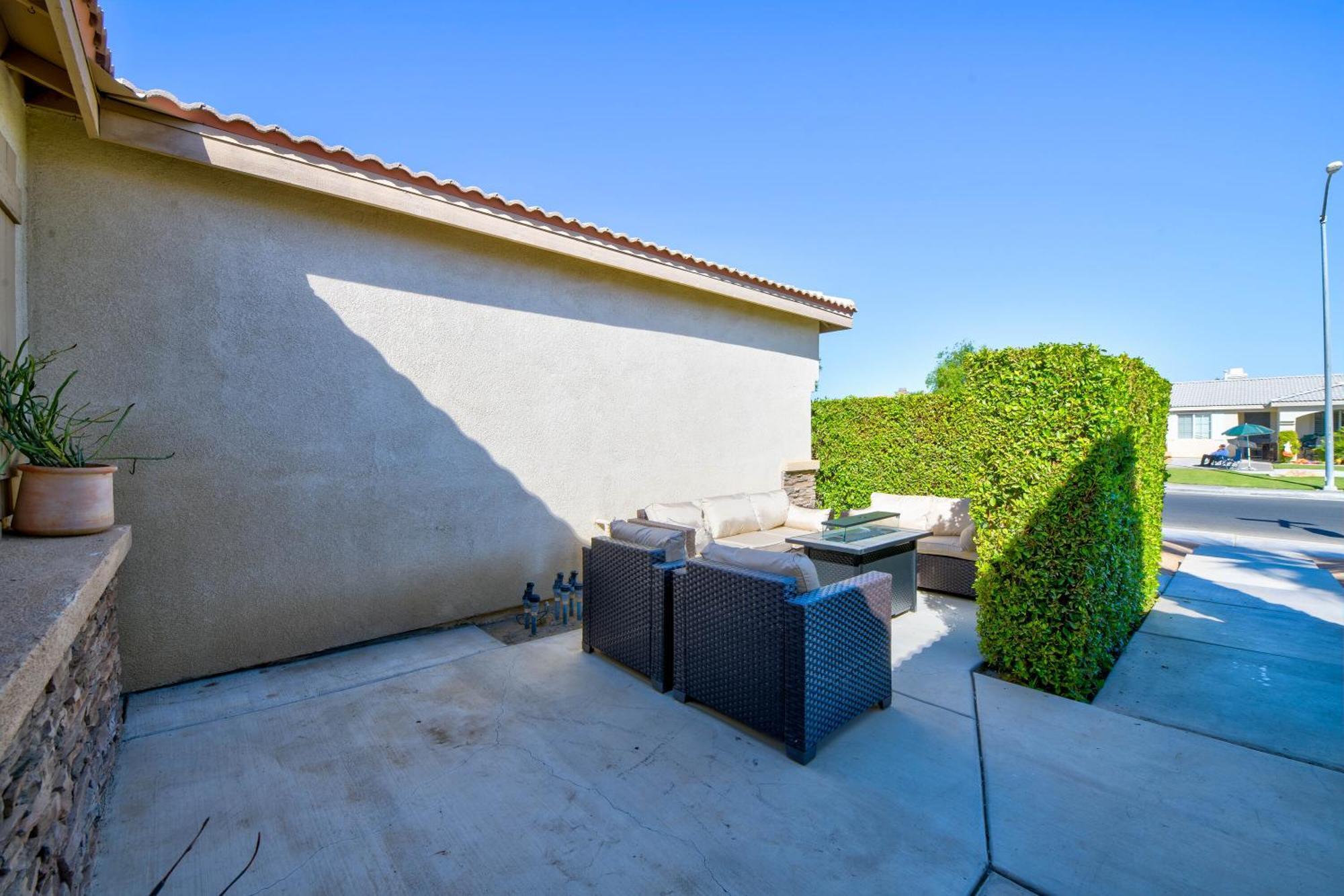 Casa Desert Muse With Heated Pool Spa Firepit Mini Golf And Games Indio Exteriér fotografie