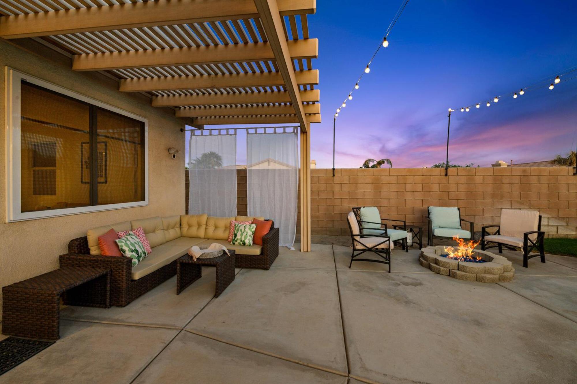 Casa Desert Muse With Heated Pool Spa Firepit Mini Golf And Games Indio Exteriér fotografie